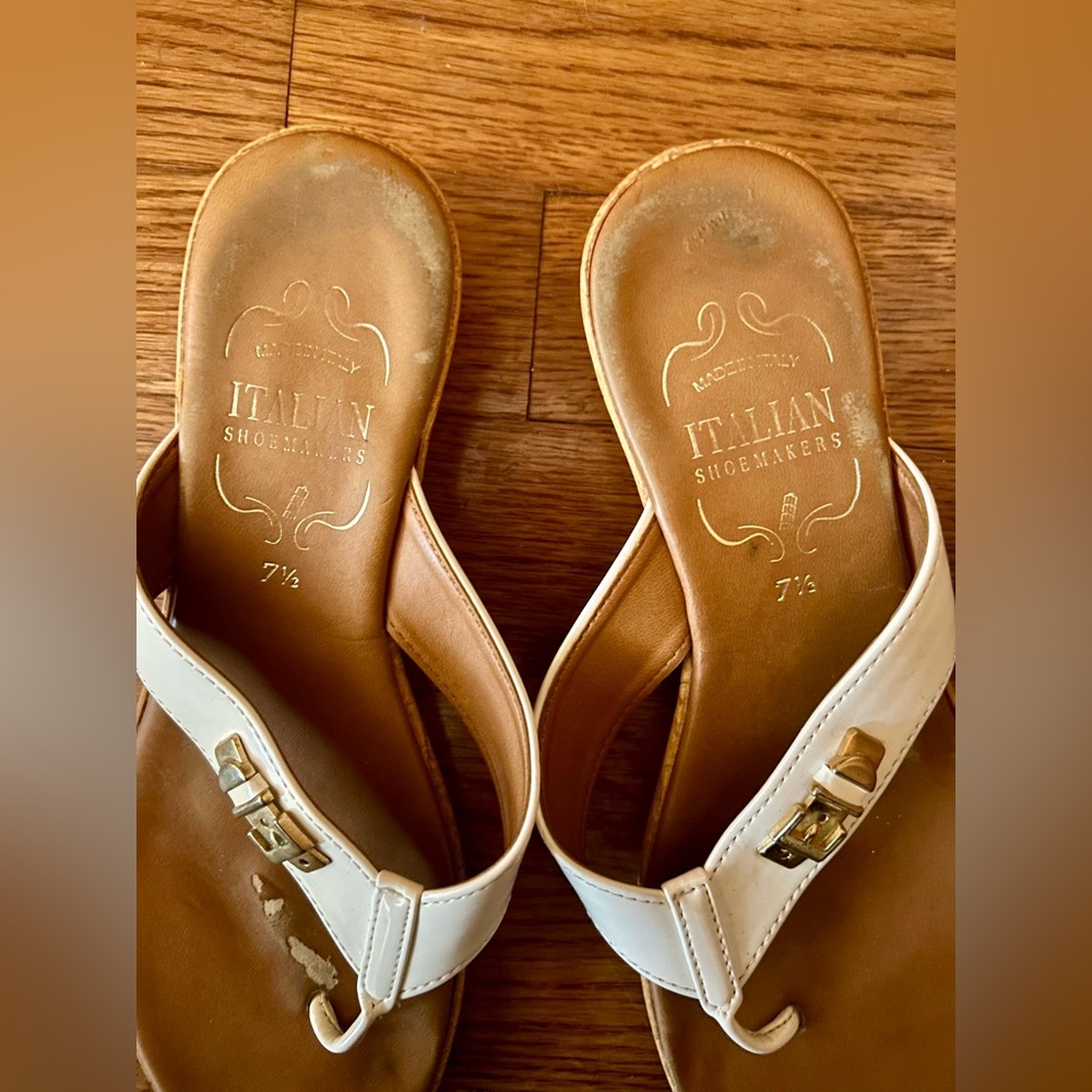 Italian Shoemakers Women’s Chic Tan and White Sz 7.5 Sandals, Made in Italy - Picture 10 of 10